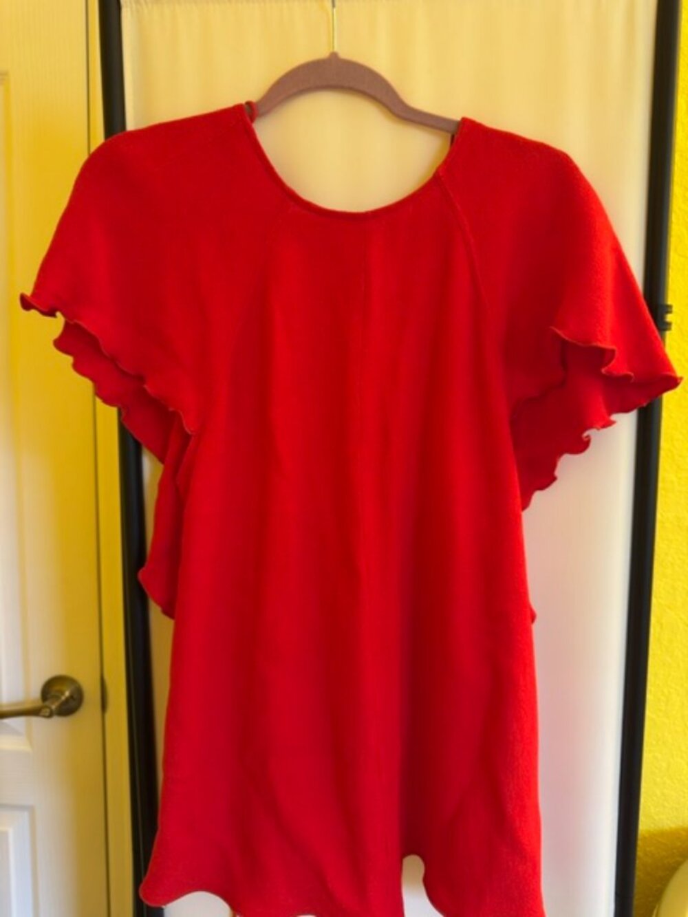 Victoria Beckham Red Crepe Ruffle Flutter Sleeve Top, size 6